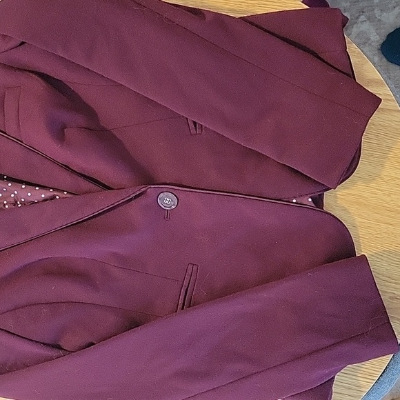 Crimson Maroon Blazer - Picture 3 of 3